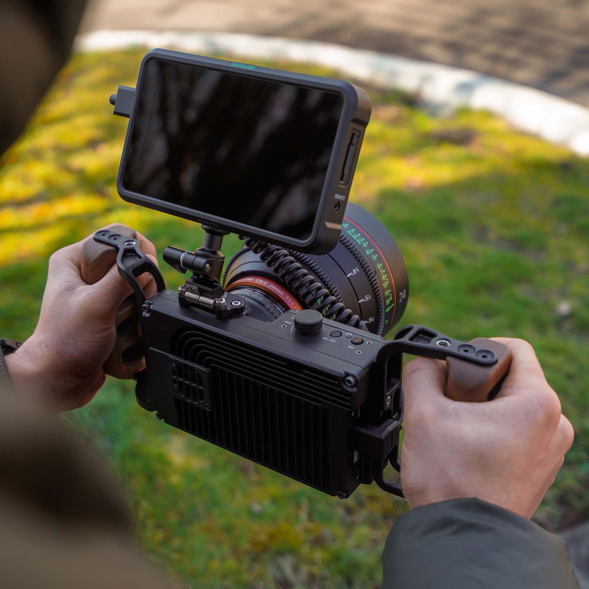 Wave Handheld Bundle – Freefly Store